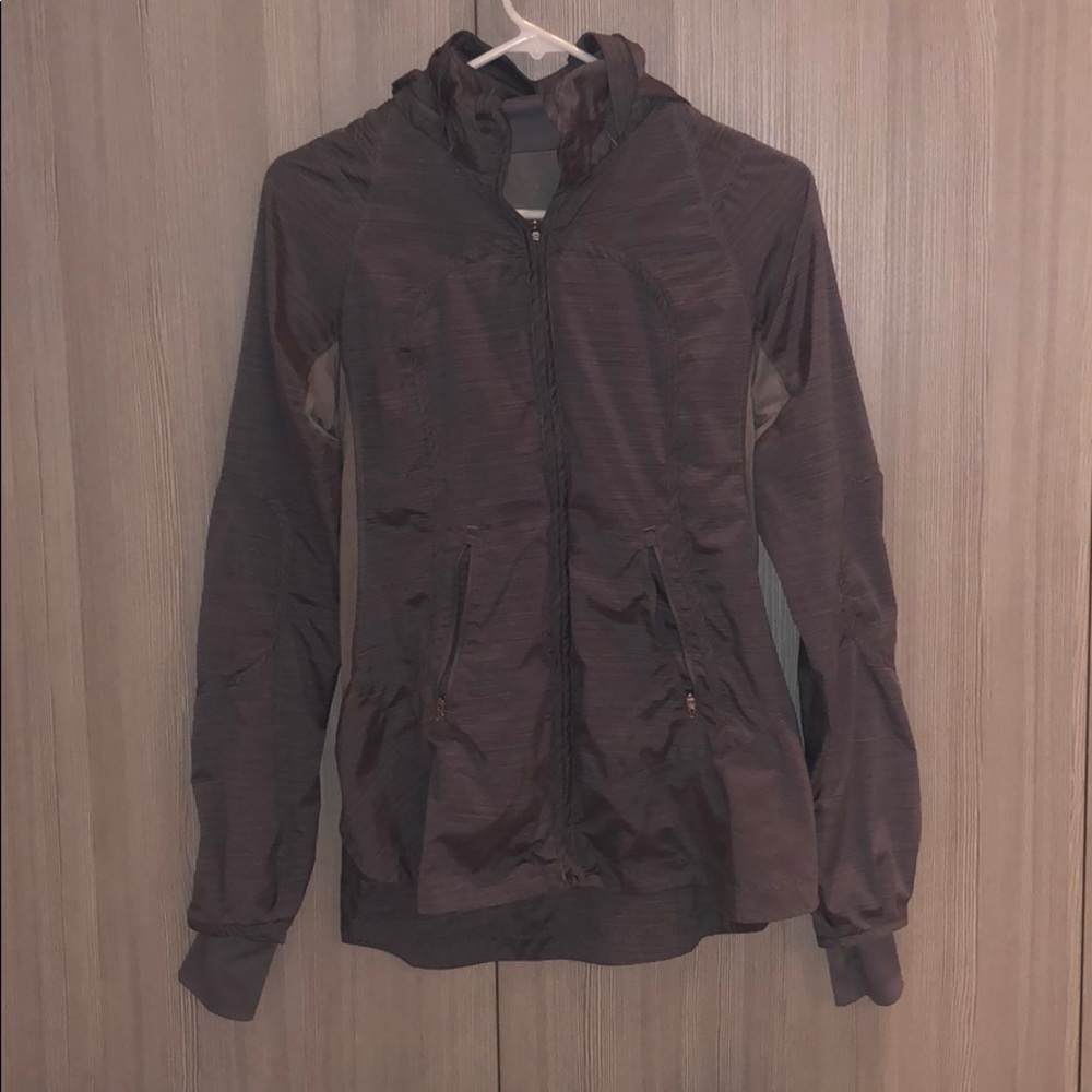 Lululemon windbreaker